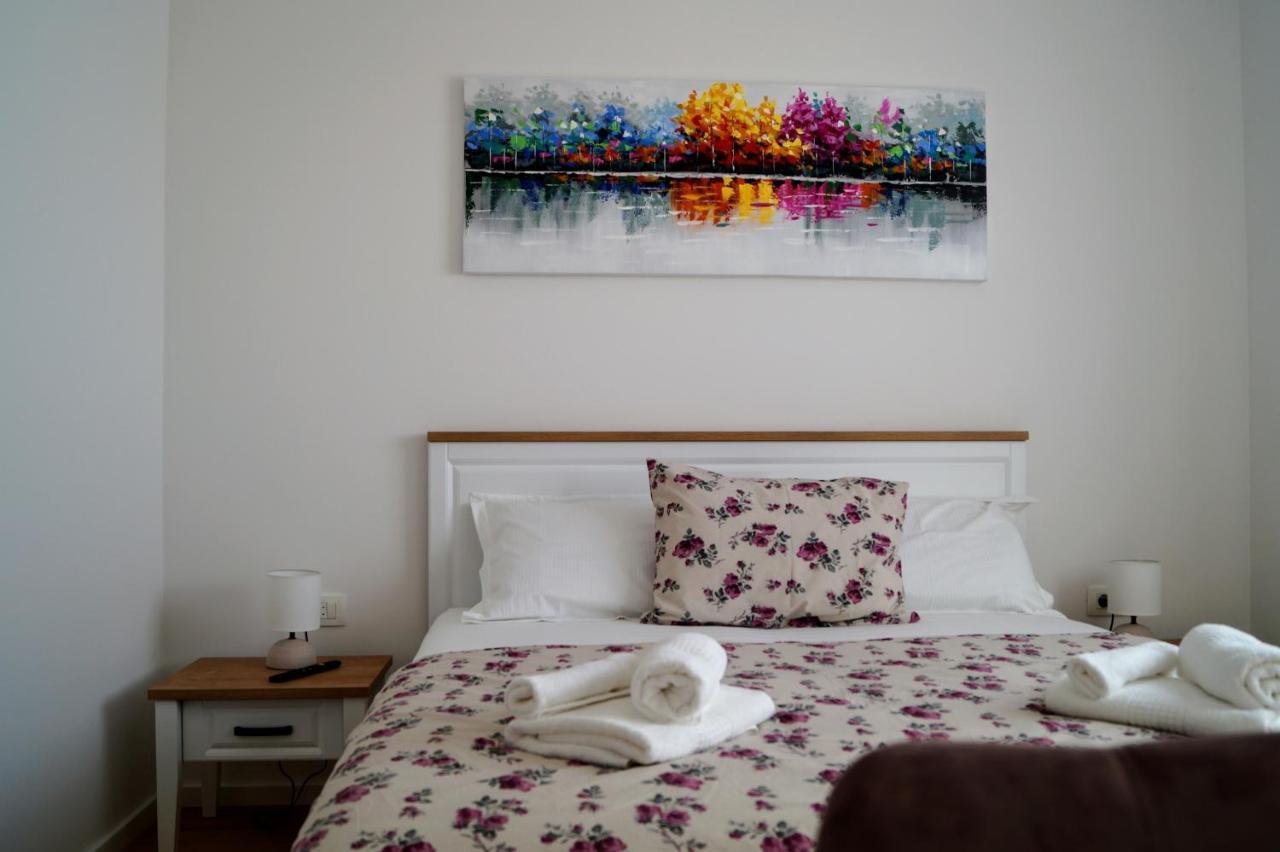 Apartment Ivona With Beautiful Seaview Makarska Buitenkant foto
