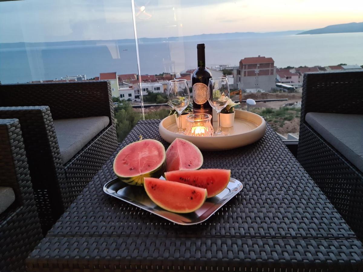 Apartment Ivona With Beautiful Seaview Makarska Buitenkant foto