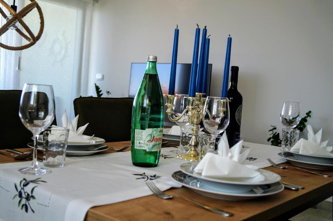 Apartment Ivona With Beautiful Seaview Makarska Buitenkant foto