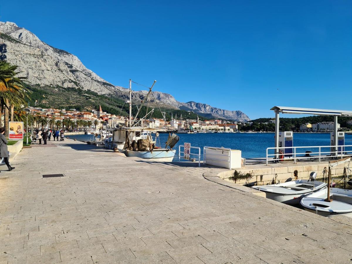 Apartment Ivona With Beautiful Seaview Makarska Buitenkant foto